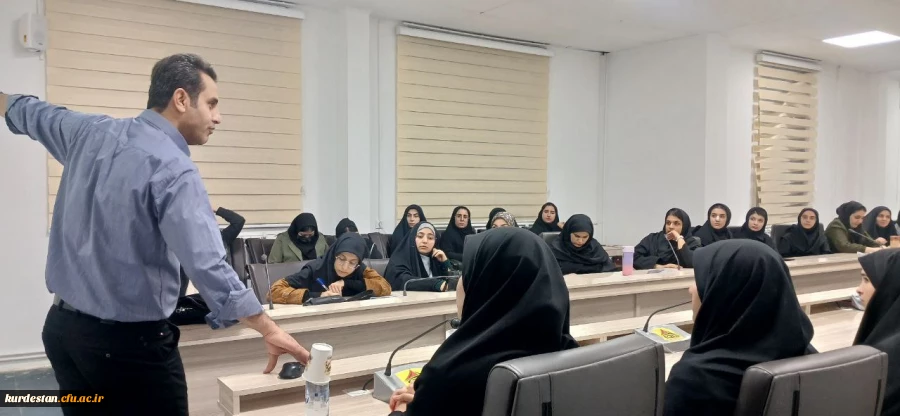 کارگاه تخصصی «مهارت های اجرای تدریس» در پردیس بنت الهدی صدر سنندج برگزار شد 2