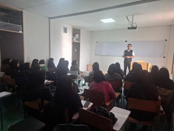  برگزاری کارگاه آموزشی احیای قلبی–ریوی (CPR) ویژه سفیران سلامت در دانشگاه فرهنگیان کردستان 4