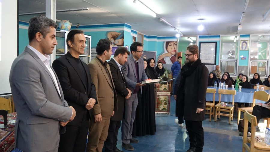 ششمین نشست کتاب خوان دانشگاه فرهنگیان کردستان برگزار شد 7