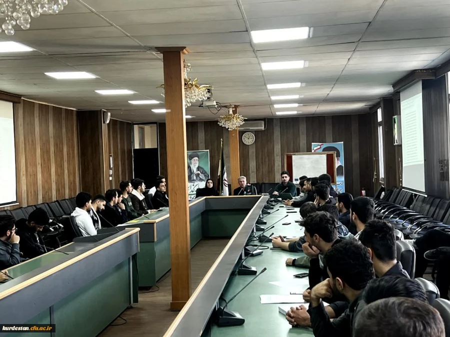 کارگاه نقد و بررسی رمان «دووهەمین هەناری دونیا» اثر بختیار علی در دانشگاه فرهنگیان کردستان برگزار شد 2