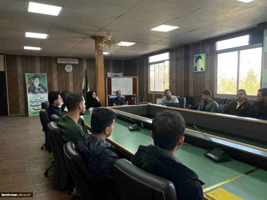 کارگاه نقد و بررسی رمان «دووهەمین هەناری دونیا» اثر بختیار علی در دانشگاه فرهنگیان کردستان برگزار شد 3