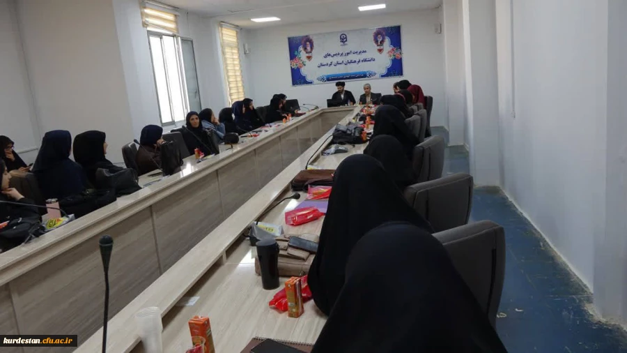 نشست تخصصی بررسی ابعاد مختلف موضوع حجاب در پردیس بنت الهدی صدر برگزار شد 2