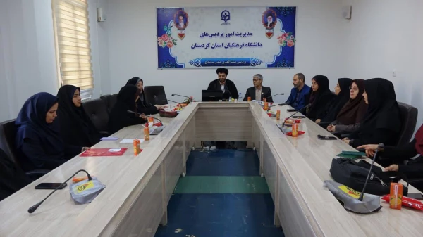 نشست تخصصی بررسی ابعاد مختلف موضوع حجاب در پردیس بنت الهدی صدر برگزار شد 4