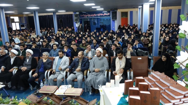 آیین اهدای قرآن های اهدایی مقام معظم رهبری به نودانشجومعلمان کردستان برگزار شد 5