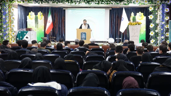 آیین اهدای قرآن های اهدایی مقام معظم رهبری به نودانشجومعلمان کردستان برگزار شد 6