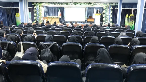 نشست توجیهی فرآیند گزینش و تخلفات اداری ویژه دانشجویان پردیس بنت الهدی صدر برگزار شد 6