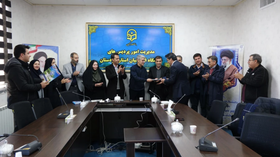 جلسه شورای اداری دانشگاه فرهنگیان کردستان برگزار شد 4