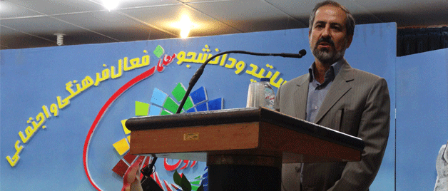 مدیرکل امور اجتماعی دانشگاه فرهنگیان کشور:
معلمان باید در گسترش مشی دانش آفرینی در جامعه نقش ویژه ای ایفا کنند